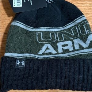 Under Armour Dark Green and Black Knit Hat